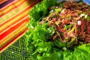 Laab Diip – Raw Beef Salad