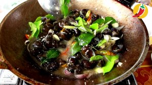 Lao field snails stew with herbs - Orm-Hoi