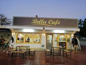 Bella Cafe ຮ້ານເບວຣ້າ ຄາເຟ